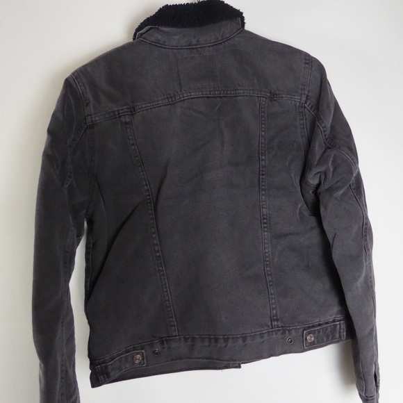 Levi’s Original Sherpa Fleece Lined Denim Jean Trucker Jacket NWT Black Levis - Picture 2 of 11